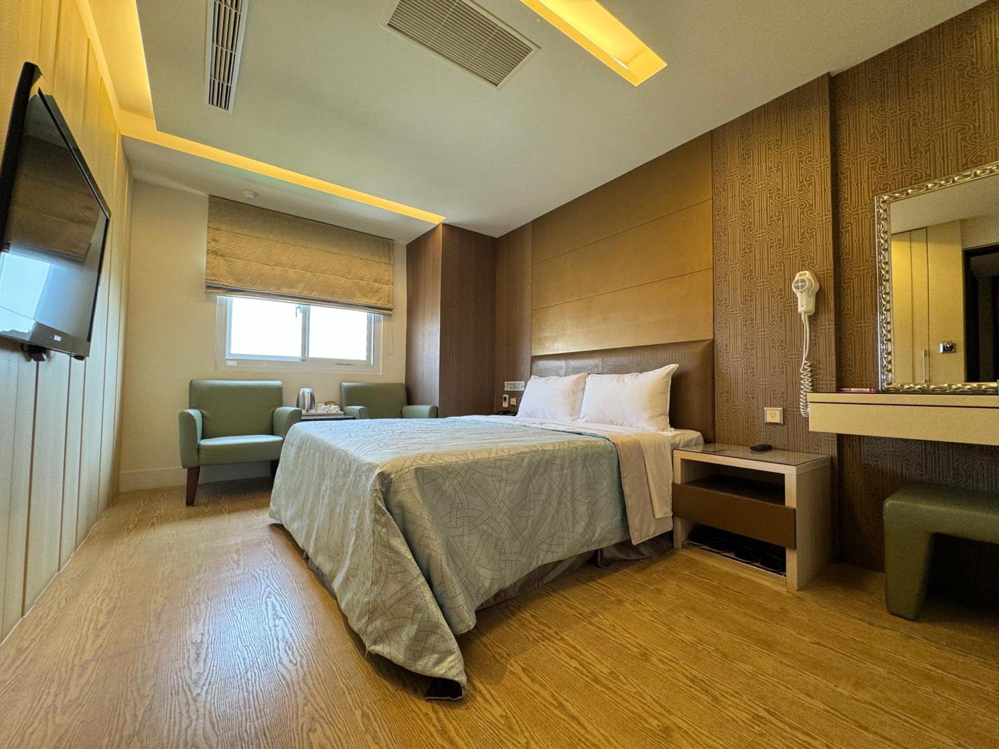 Ai Lai Fashion Hotel Đài Trung Ngoại thất bức ảnh